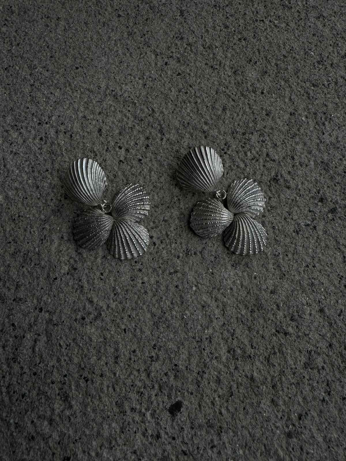 Seashell Dangle Earrings